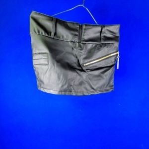 #41 womans skirt size M